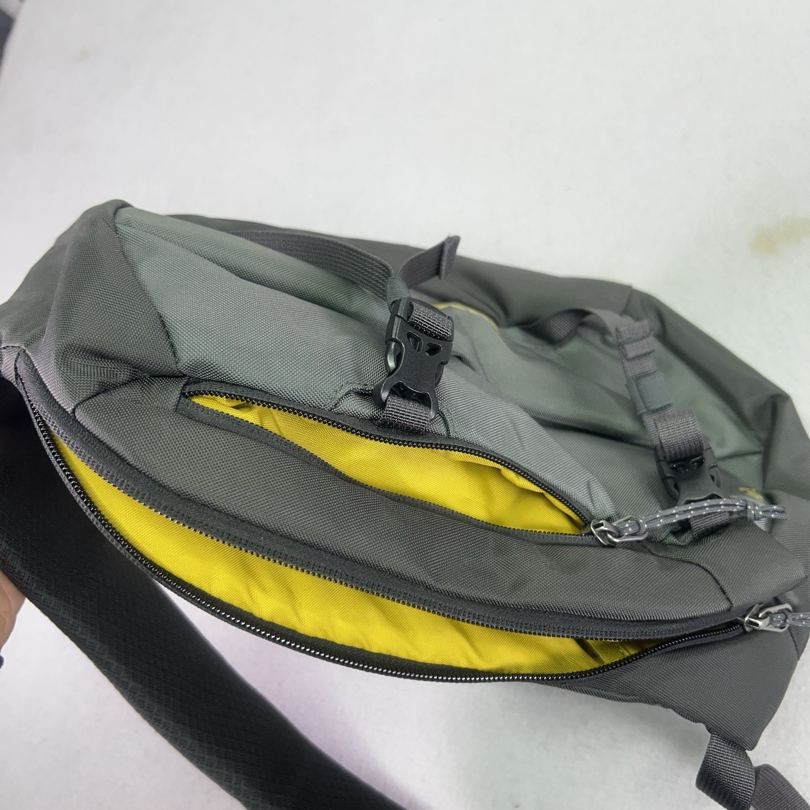 Patagonia Atom 8L Sling Shoulder Crossbody Hiking Camping Bag Forge Gray 48261