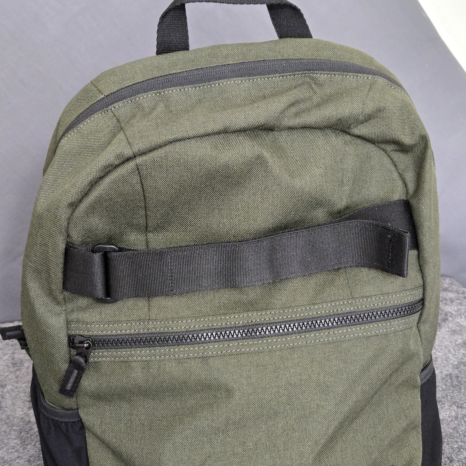 Oakley Transit Sport Backpack Green Utility Daypack 25L Outdoor Laptop Bag – EUC
