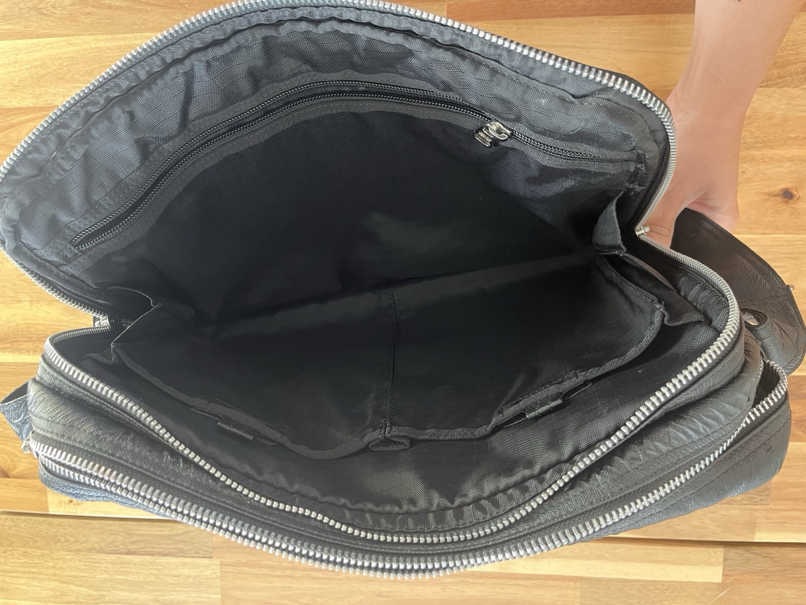 Porter International Men’s Messenger Bag, Black Adjustable Strap, Pockets