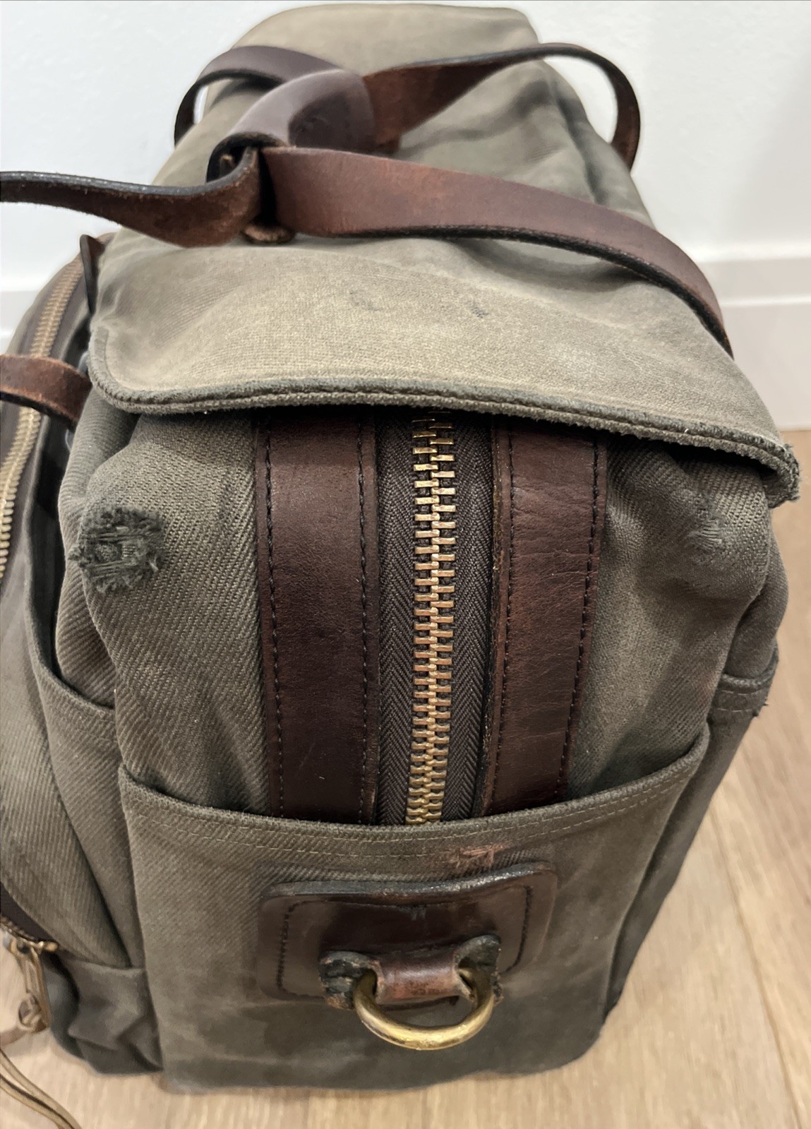 Filson 258 Rugged Twill Padded Computer Bag | Otter Green | USA | Missing Strap
