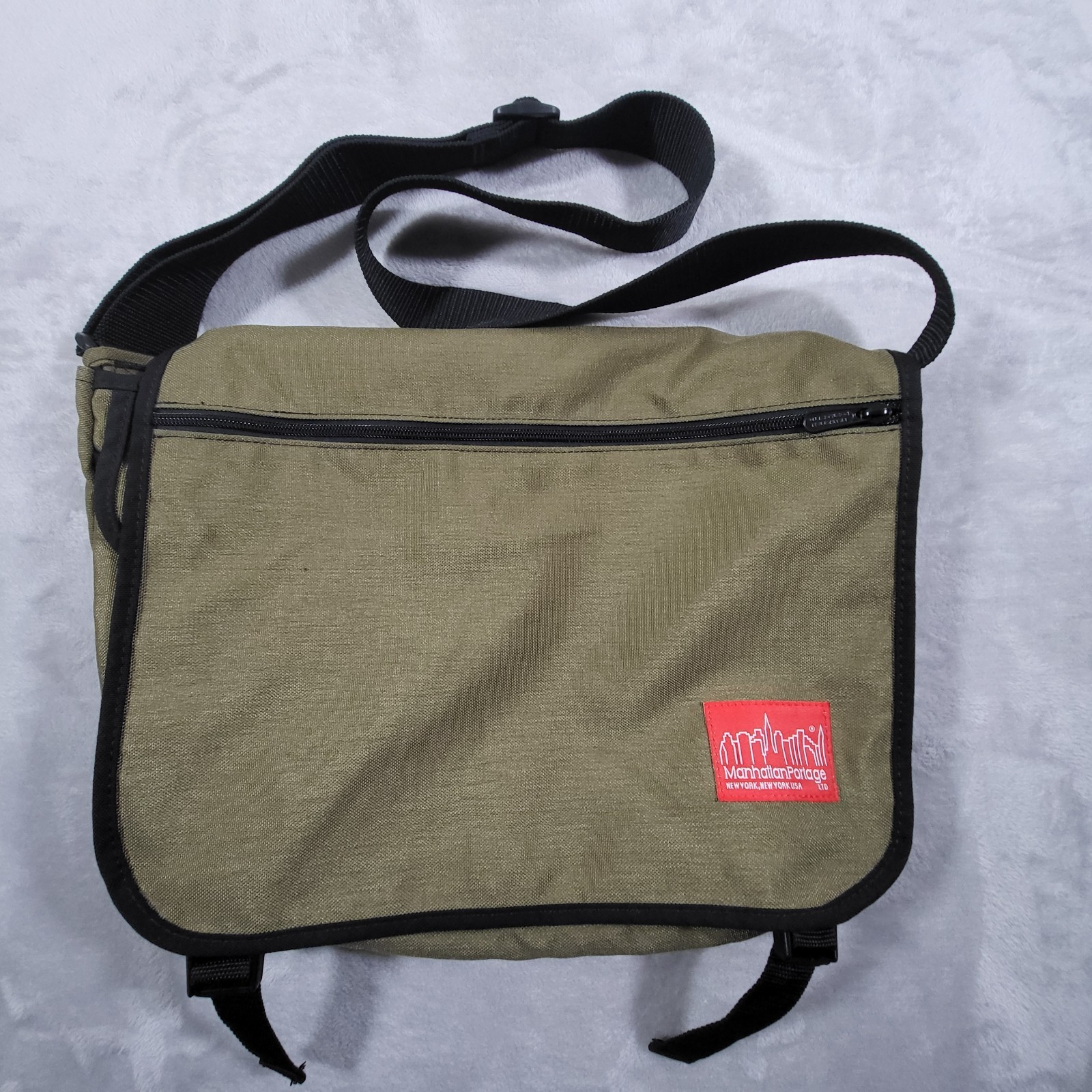 Manhattan Portage NY Messenger Bag Olive Green Cordura Shoulder Crossbody