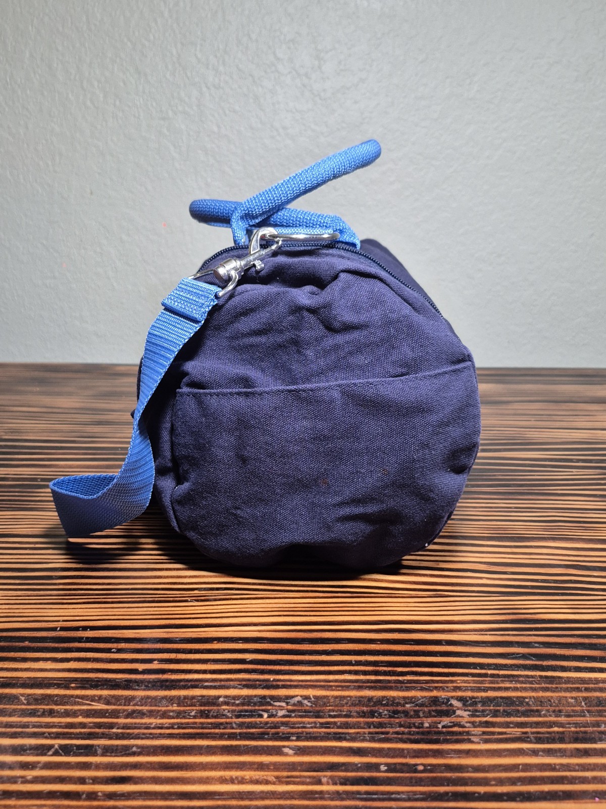 TOMMY HILFIGER Round Barrel Varsity Duffel Bag Navy Yellow 13″X9″ Y2K