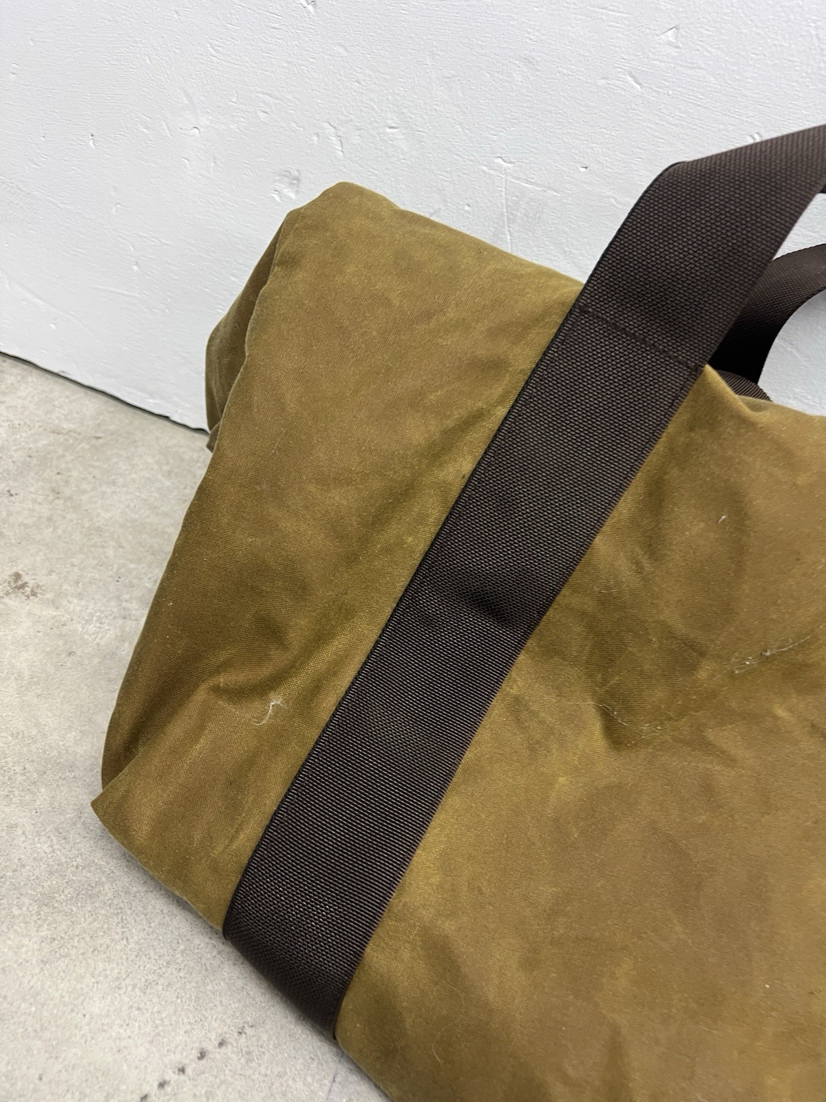 Filson Field Duffel Bag Tan RUGGED TWILL Tin Cloth Nylon Lined Made in USA