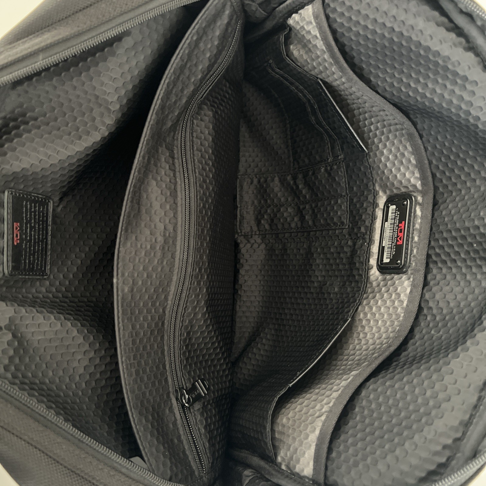 TUMI Alpha Bravo Academy Briefcase Zip Black Men’s Excellent Condition!