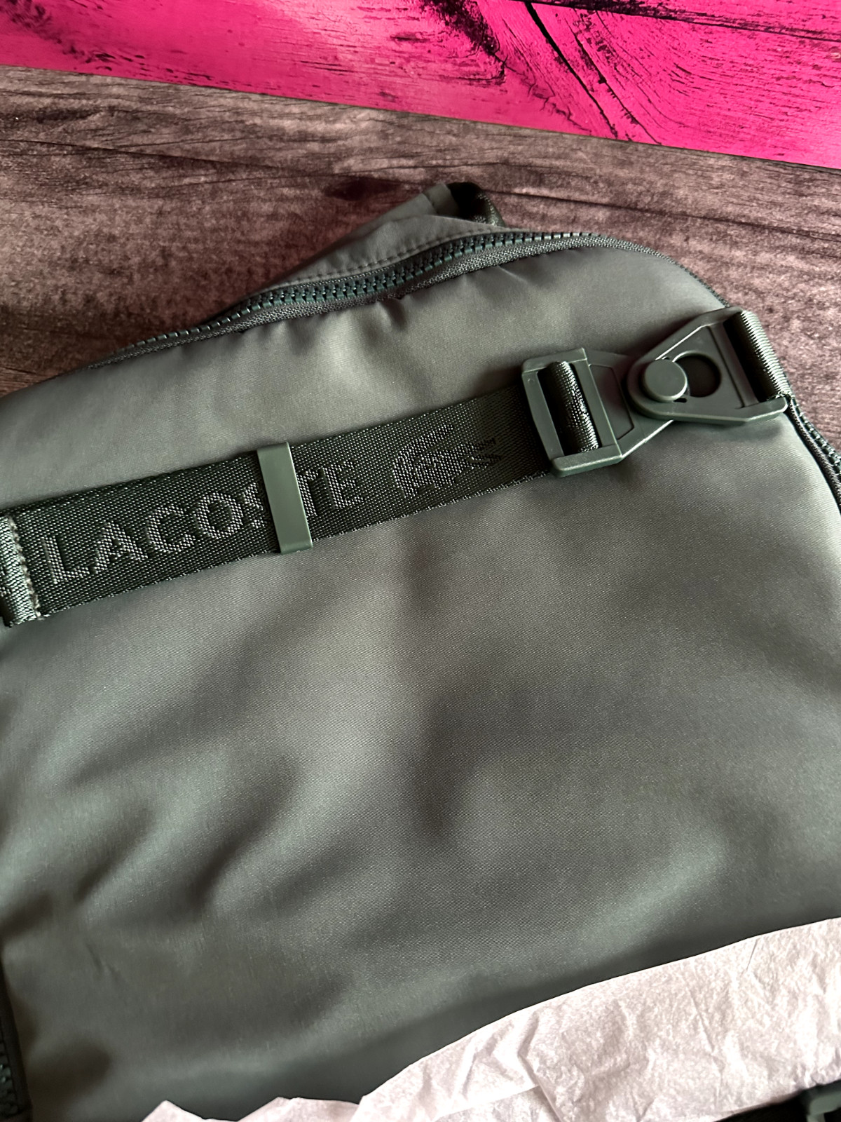 LACOSTE 2in1 100% RECYCLED BACKPACK GREEN BN RARE