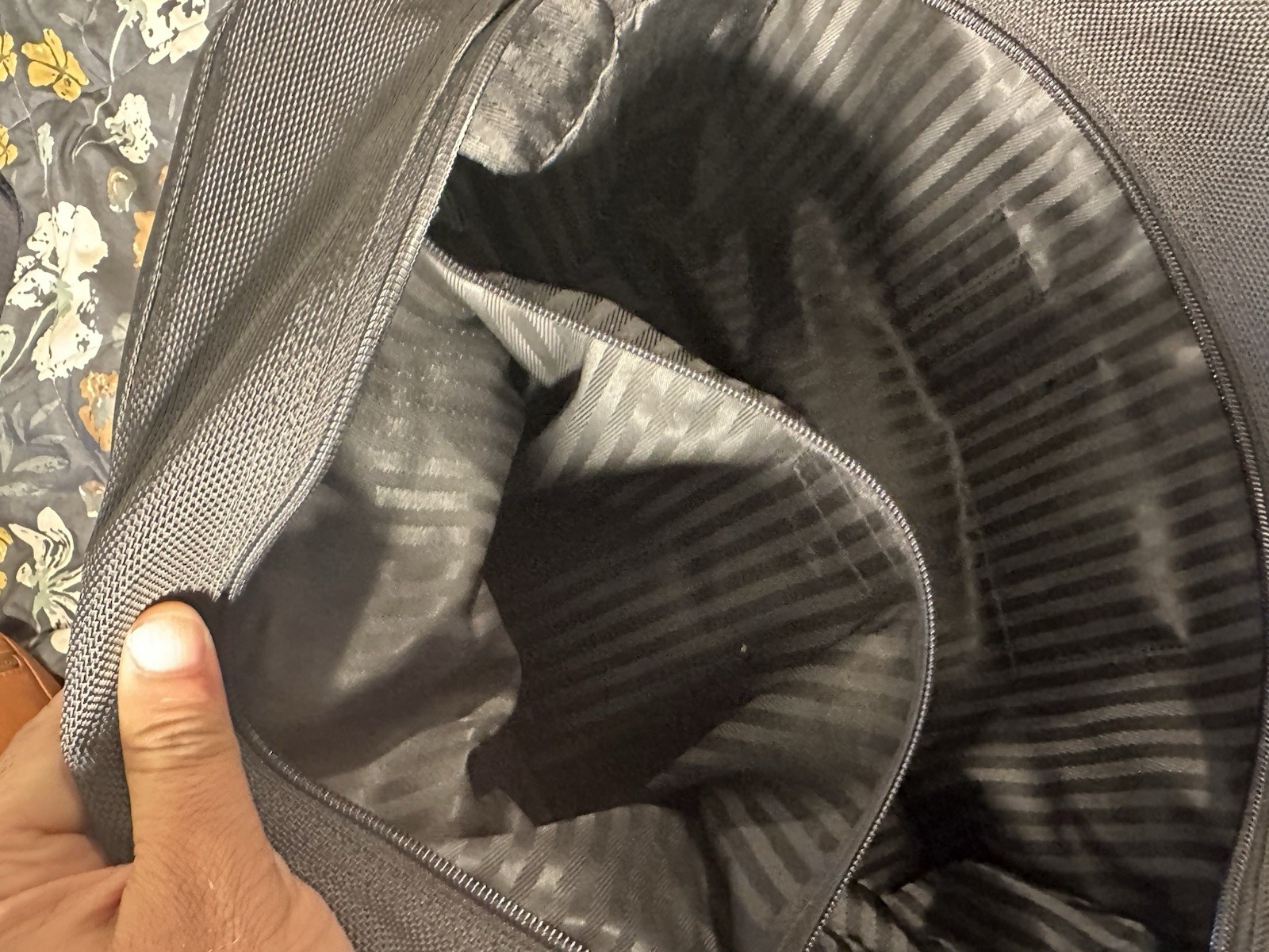 Tumi Alpha Ballistic Nylon Duffle Bag Black, Carry-On, Weekender, No Strap
