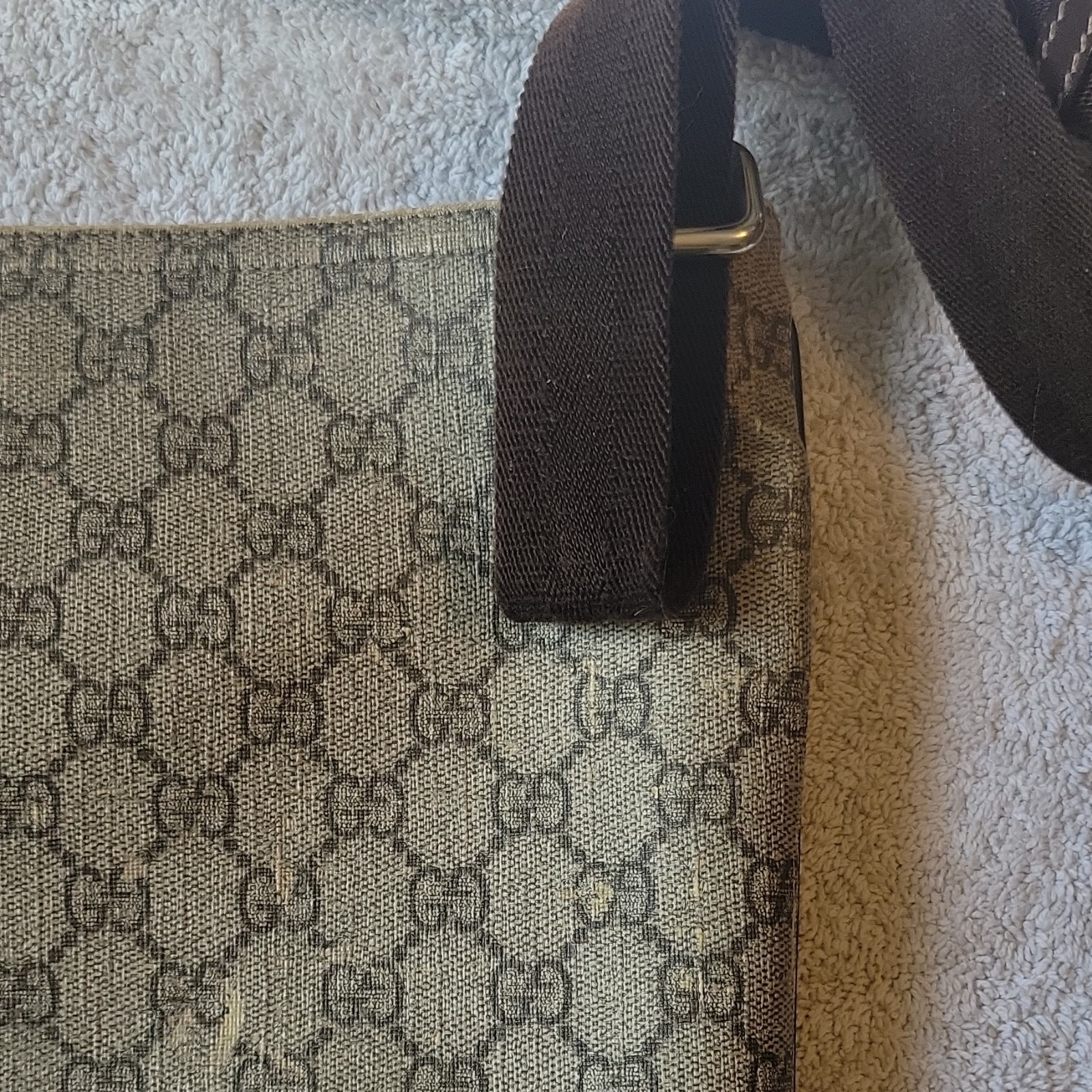 Gucci GG Monogram Messenger Bag Beige/Brown Zip Shoulder Crossbody Strap