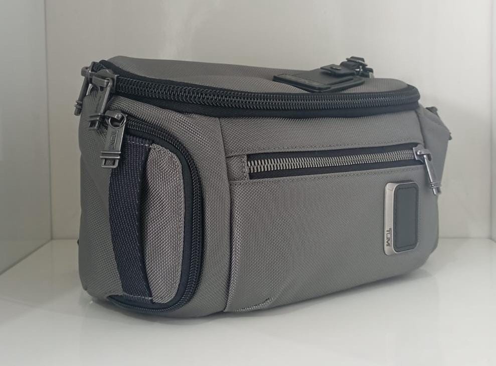 NWT TUMI Alpha Bravo Kelley Sling Alloy Gray