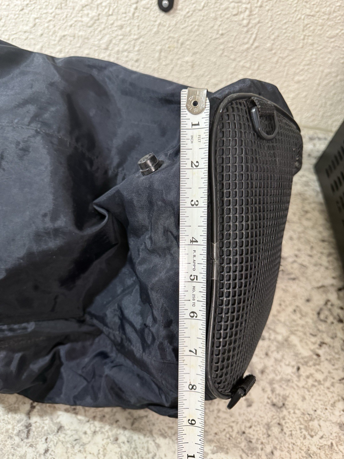 TRUE VINTAGE 90s HARLEY DAVIDSON AN AMERICAN LEGEND BLACK DUFFLE BAG Read