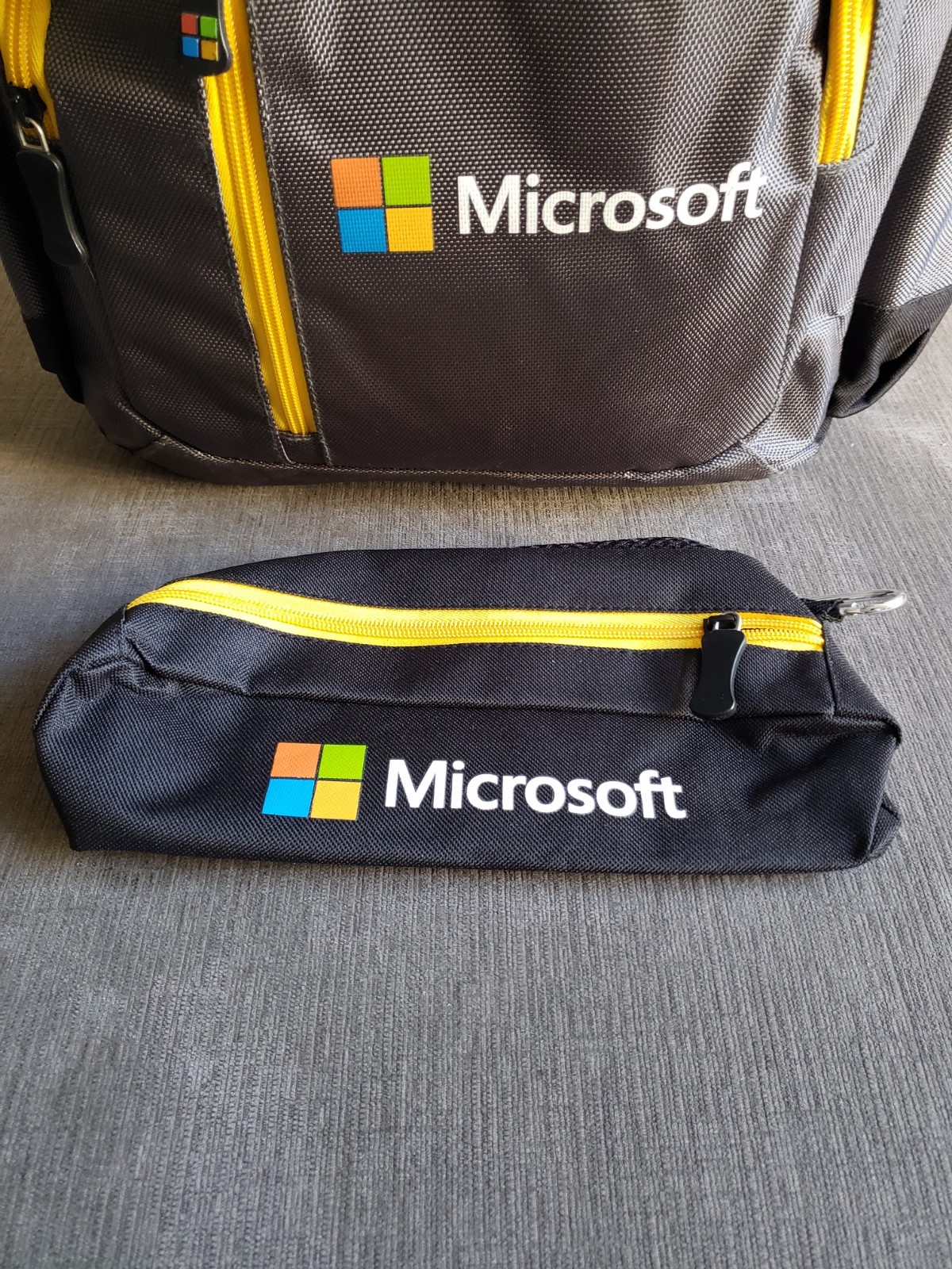 Vintage Microsoft Computer Laptop Backpack W/ Clip In Bag Grey Yellow READ DESC.