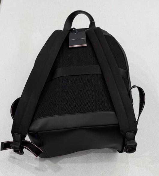Tommy Hilfiger Men’s Dome Logo Backpack, Black, One Size
