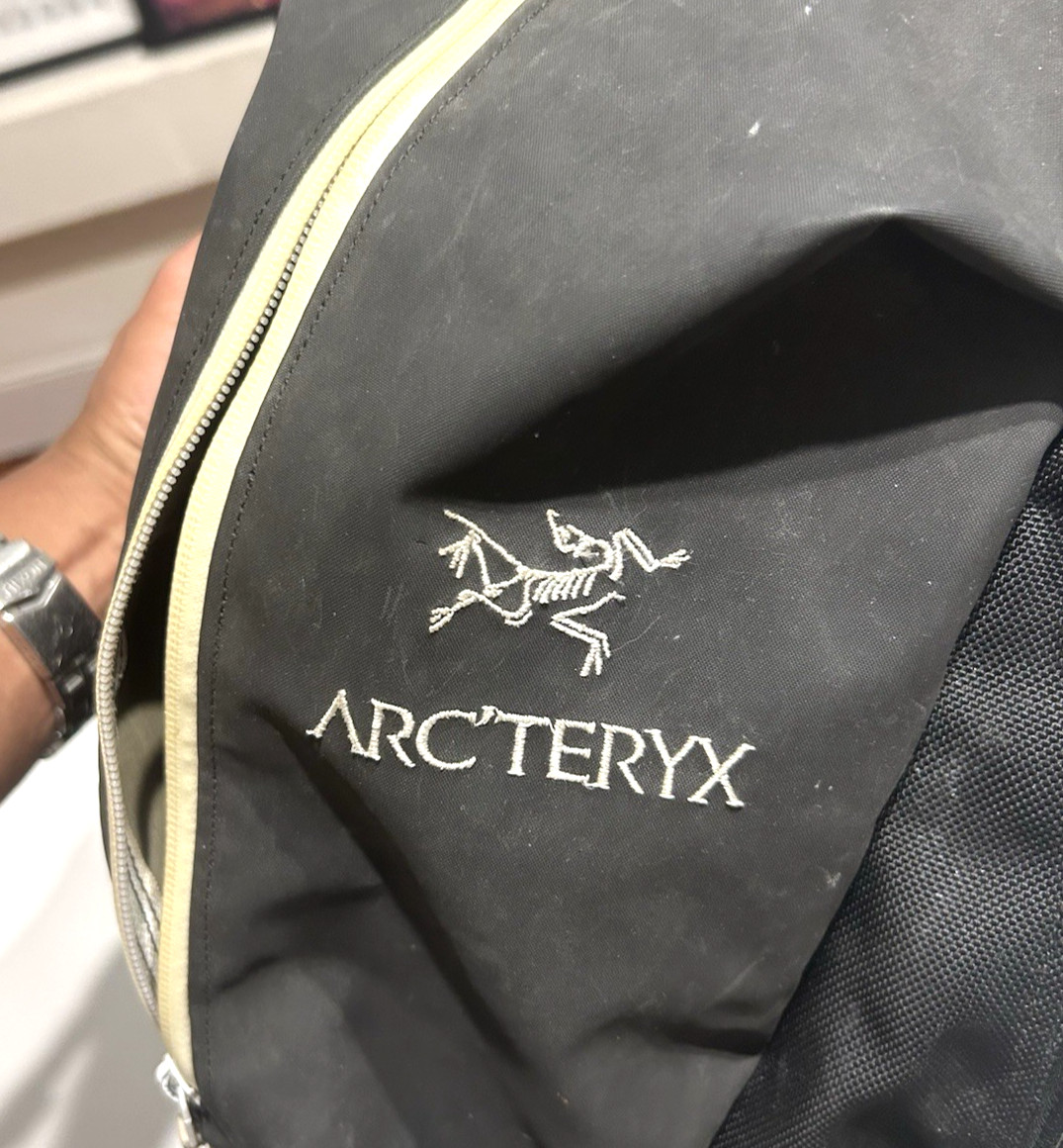 🔥 RARE Arcteryx CONCEPTS Backpack ARRO 22 Bag Hiking WATERPROOF 💥