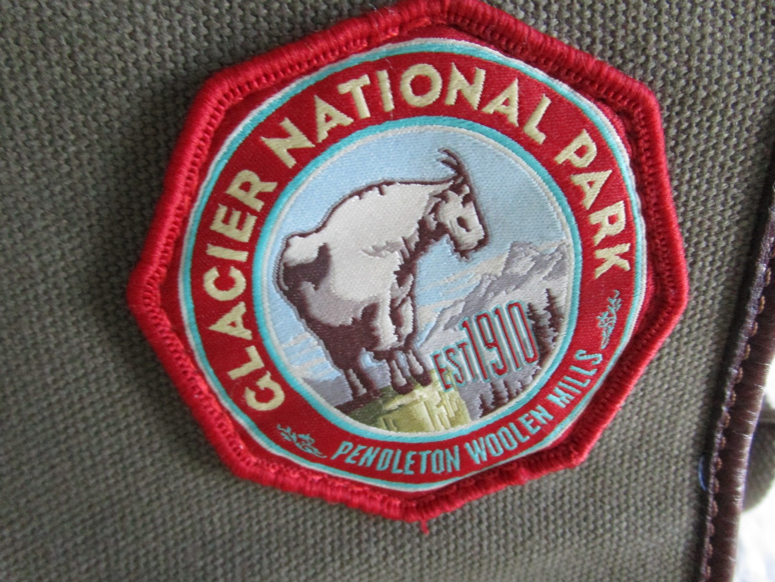 Pendleton National Parks Patches Canvas Leather Messenger Laptop Bag RARE Unisex