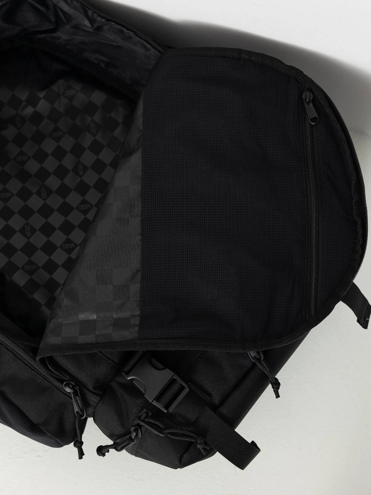Vans Black MTE Breakout Unisex Laptop Backpack (VN000M7JBLK) 25L – NWT
