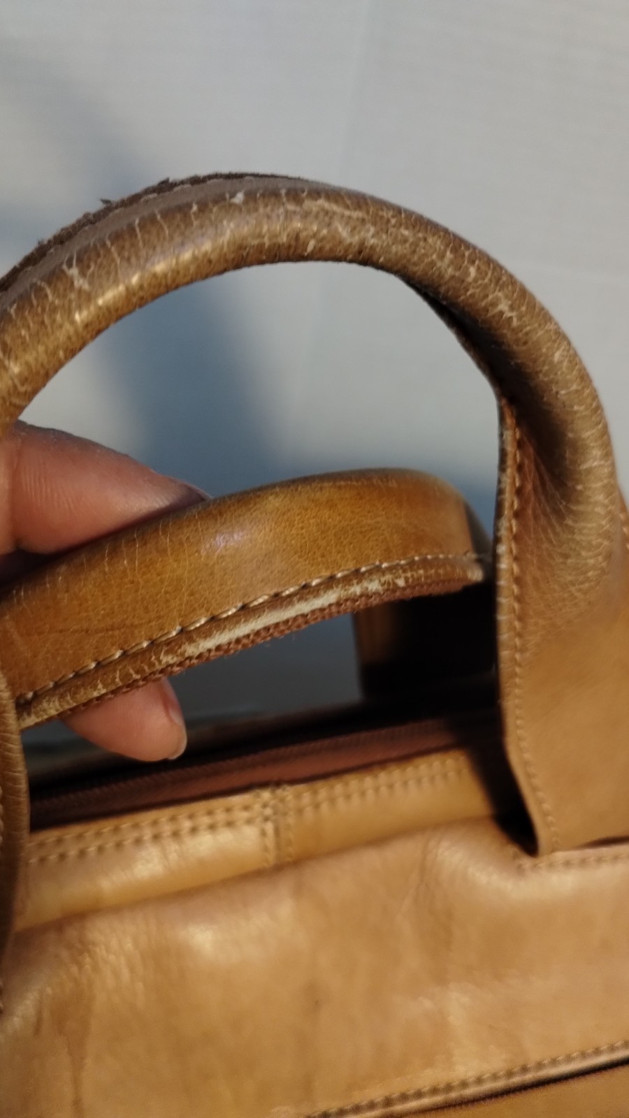Wilson’s Leather Tan Men’s Laptop Bag