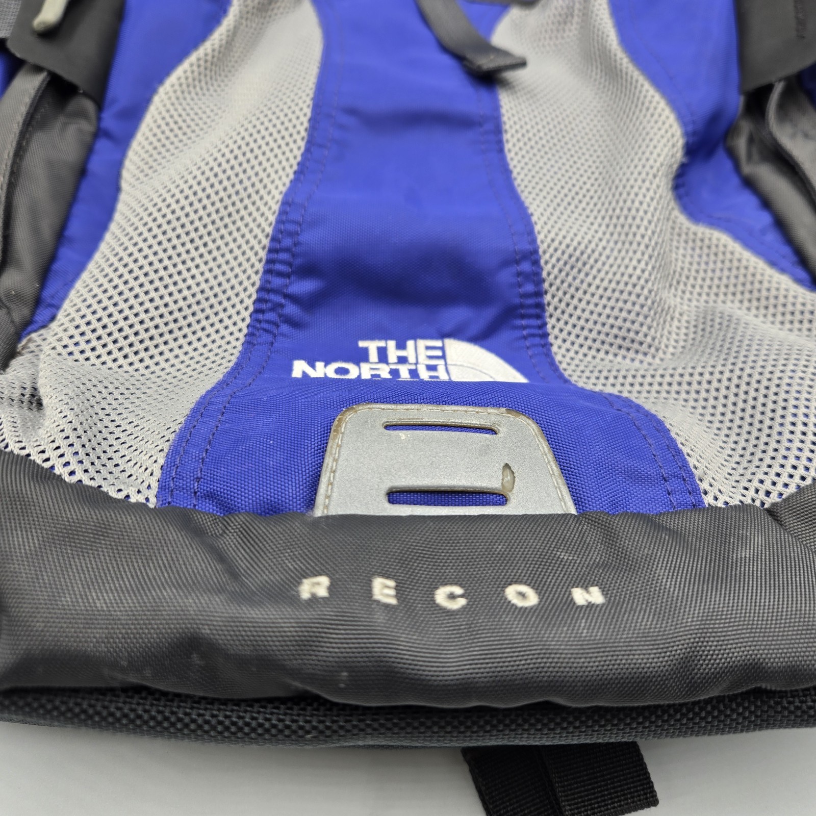 The North Face Recon Backpack Blue Gray Hiking Outdoor Bag