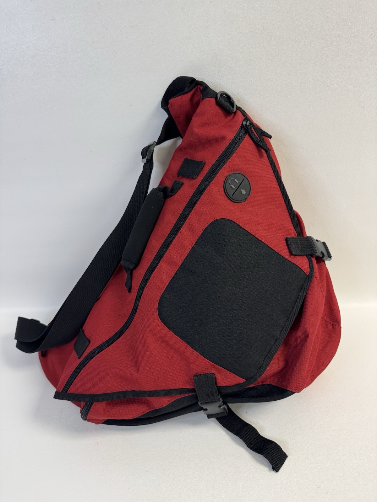 Vtg GAP 2005 Sling Bag Y2K Single Strap Crossbody Shoulder Backpack Gorpcore Red