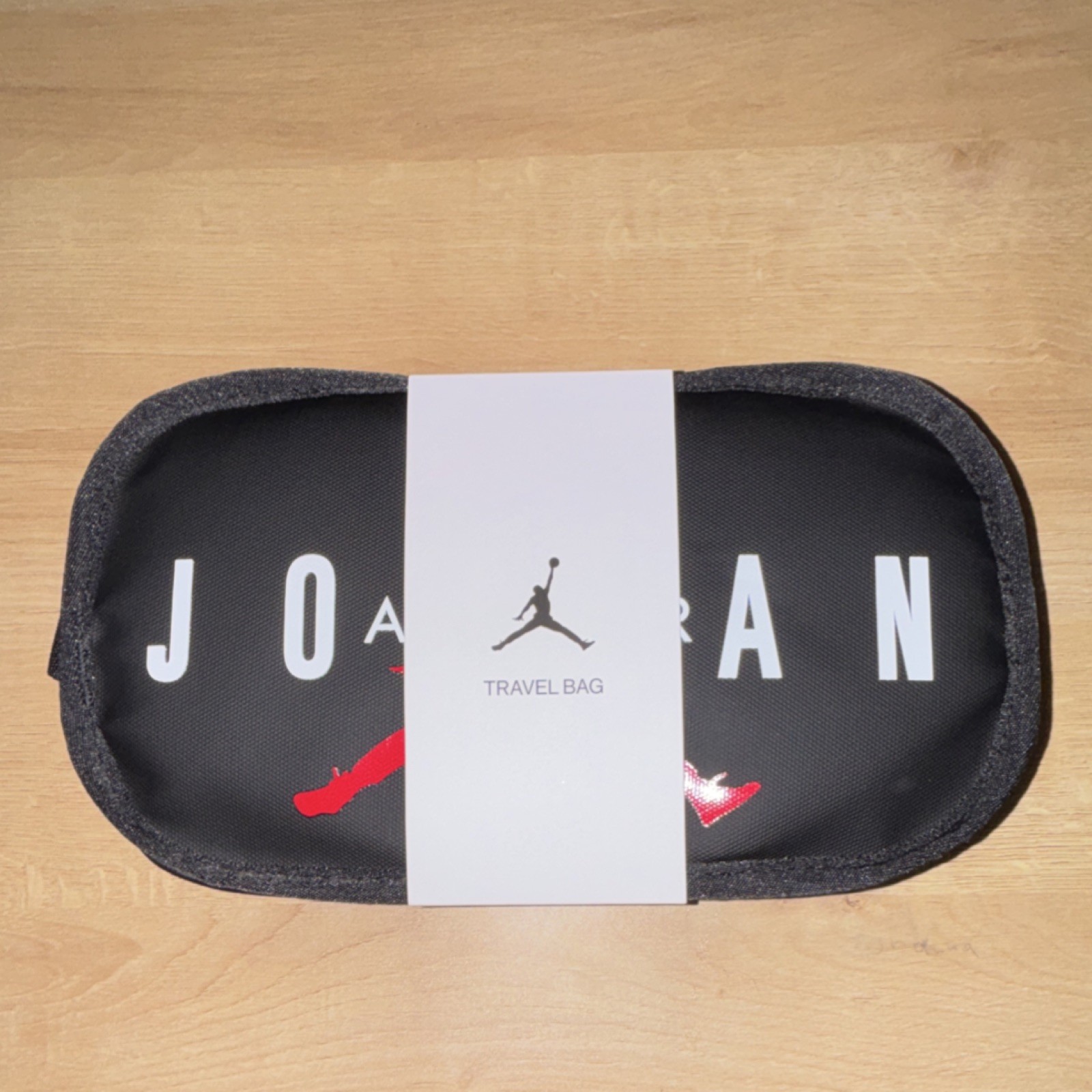 Jordan Men’s Travel Bag Black Red White Zip Lightweight Shoulder Strap Sports