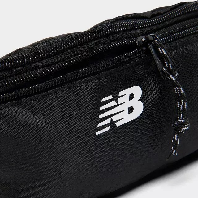 New Balance Essential Waistpack Belt Bag Fanny Pack Zipper Pockets – Black White