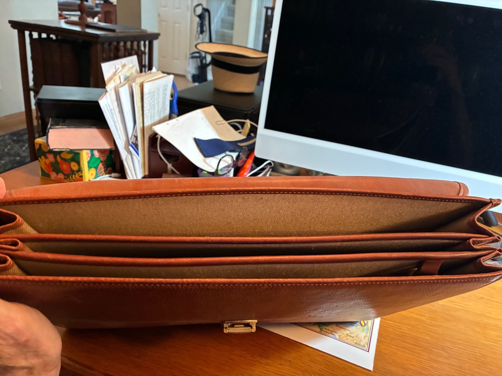 BOSCA 13″ x 16″ Leather Vintage Briefcase Satchel Attache Cognac Straps