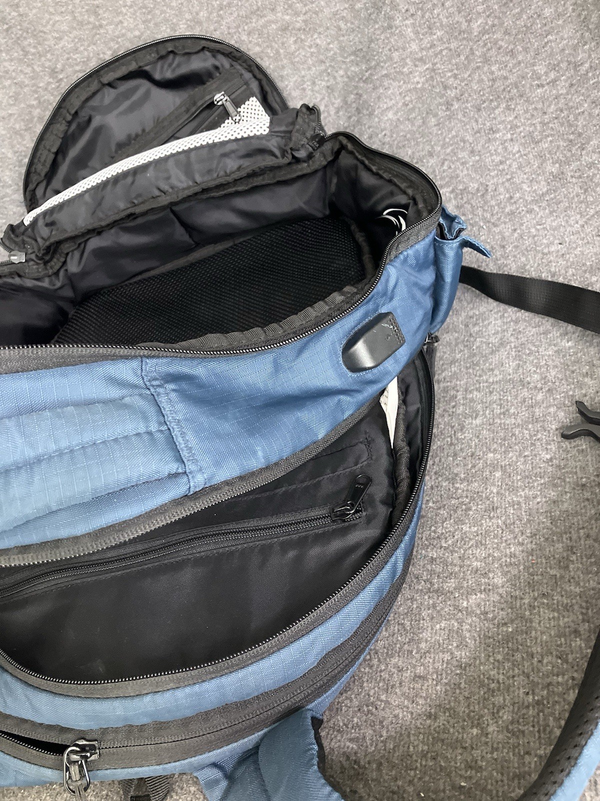Ridge Commuter Backpack Nylon Ripstop Blue 17L Lightweight Travel ISSUE