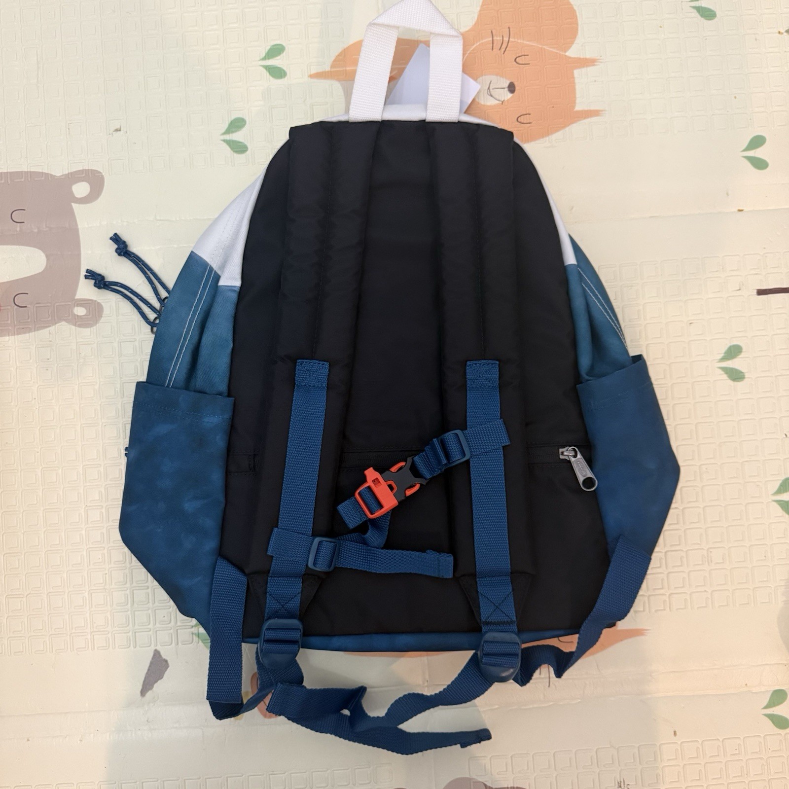 Eastpak Padded Day Packer Backpack Jaws Poster JS0A85MA RARE New