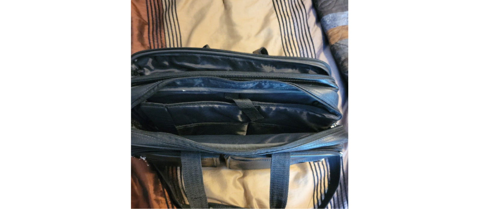 Bill Blass Laptop Messenger Bag