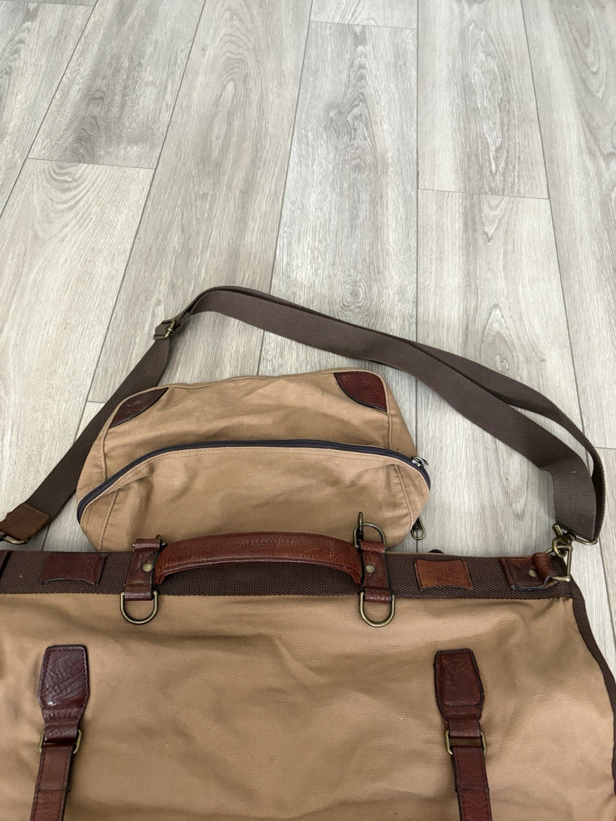 Duluth Trading Canvas Leather One Night Stand Garment Bag Suit Carrier Travel