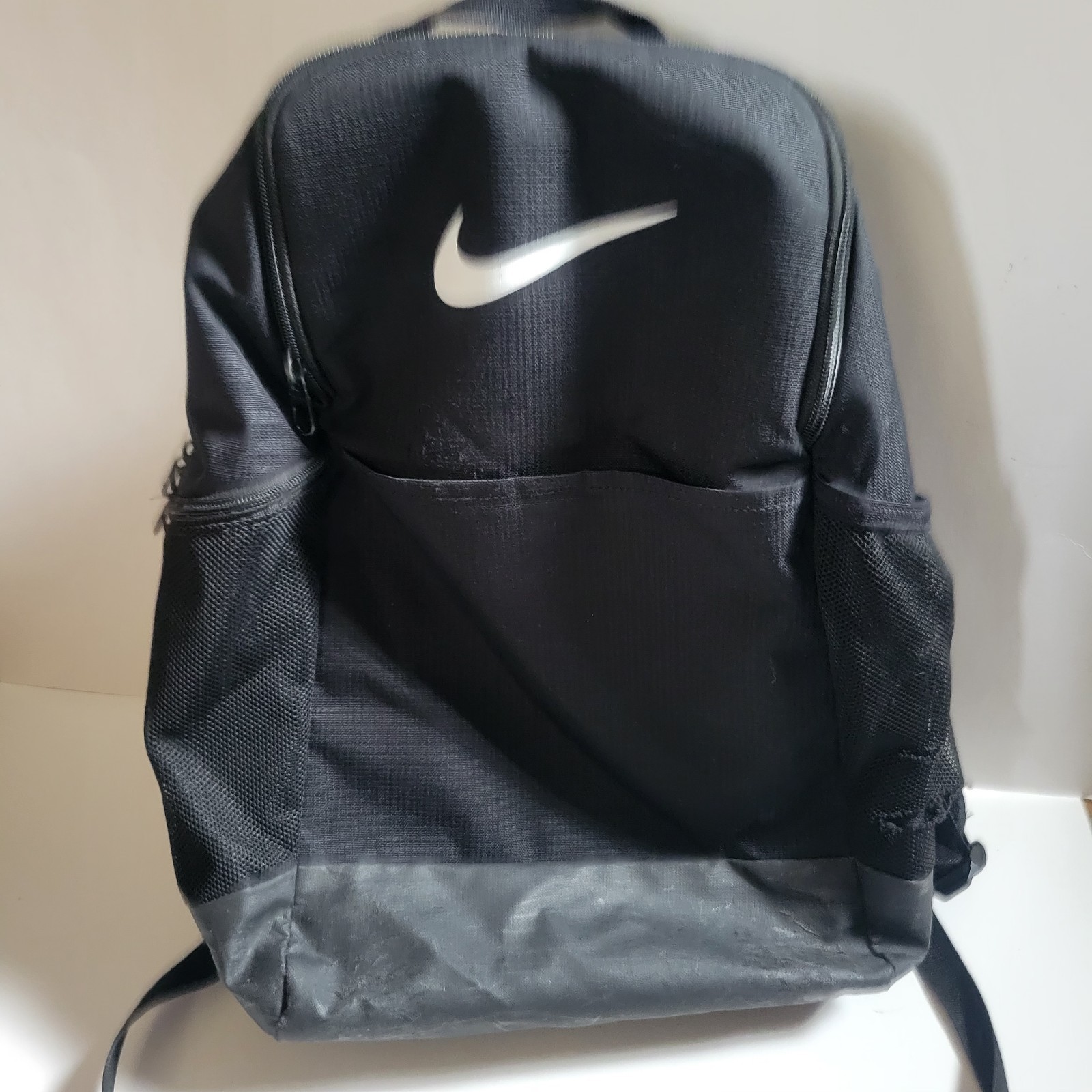 Nike Brasilia 9.5 Backpack Medium Training Sports Backpack Black 18×12″