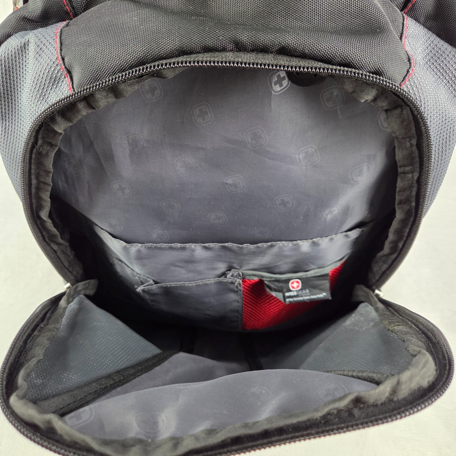 Swiss Gear Backpack Black Gray Red Laptop Travel Airflow Great Condition