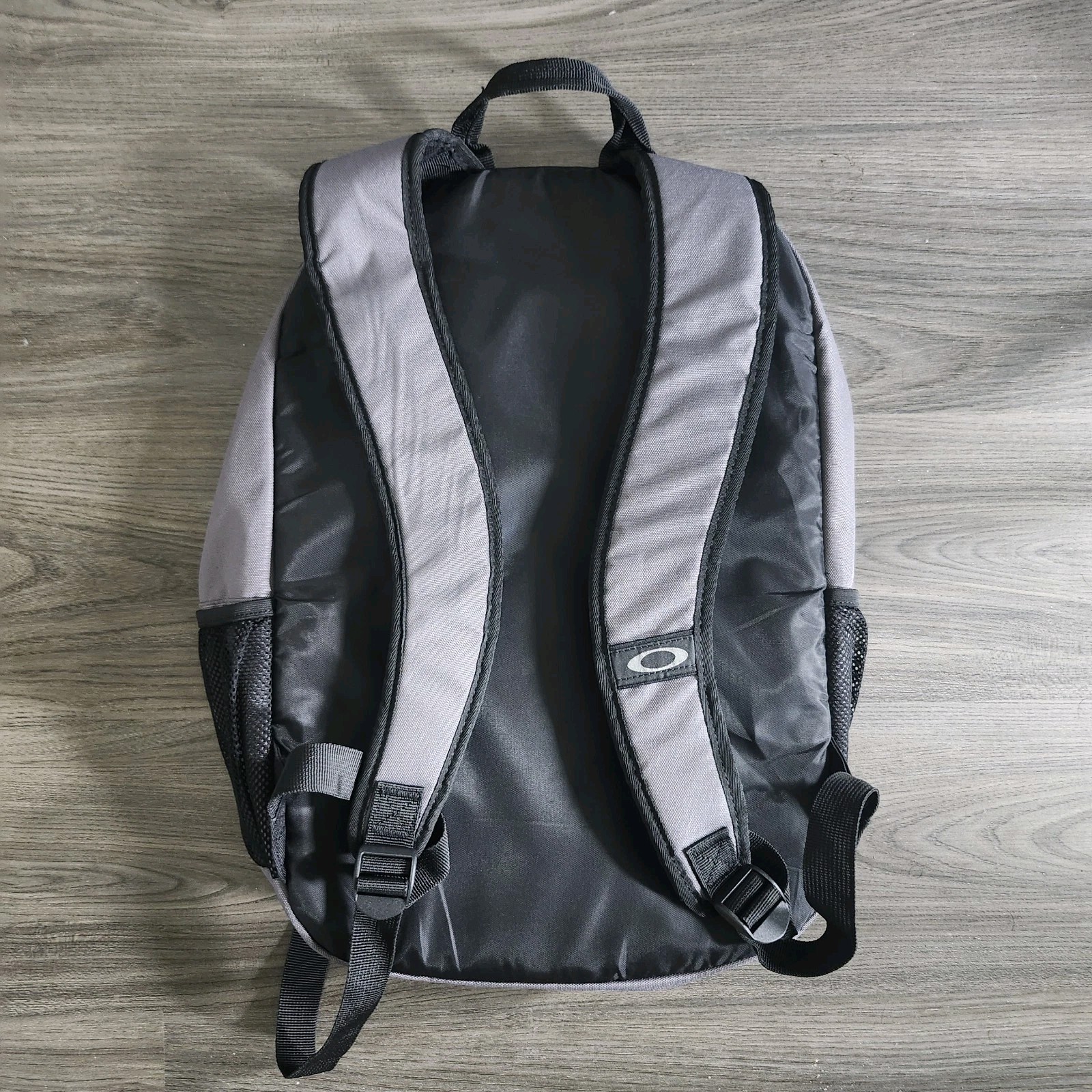 Oakley Enduro 20L 3.0 Backpack Fits 15″ Laptop Black Grey DevOpsDays Embroidery