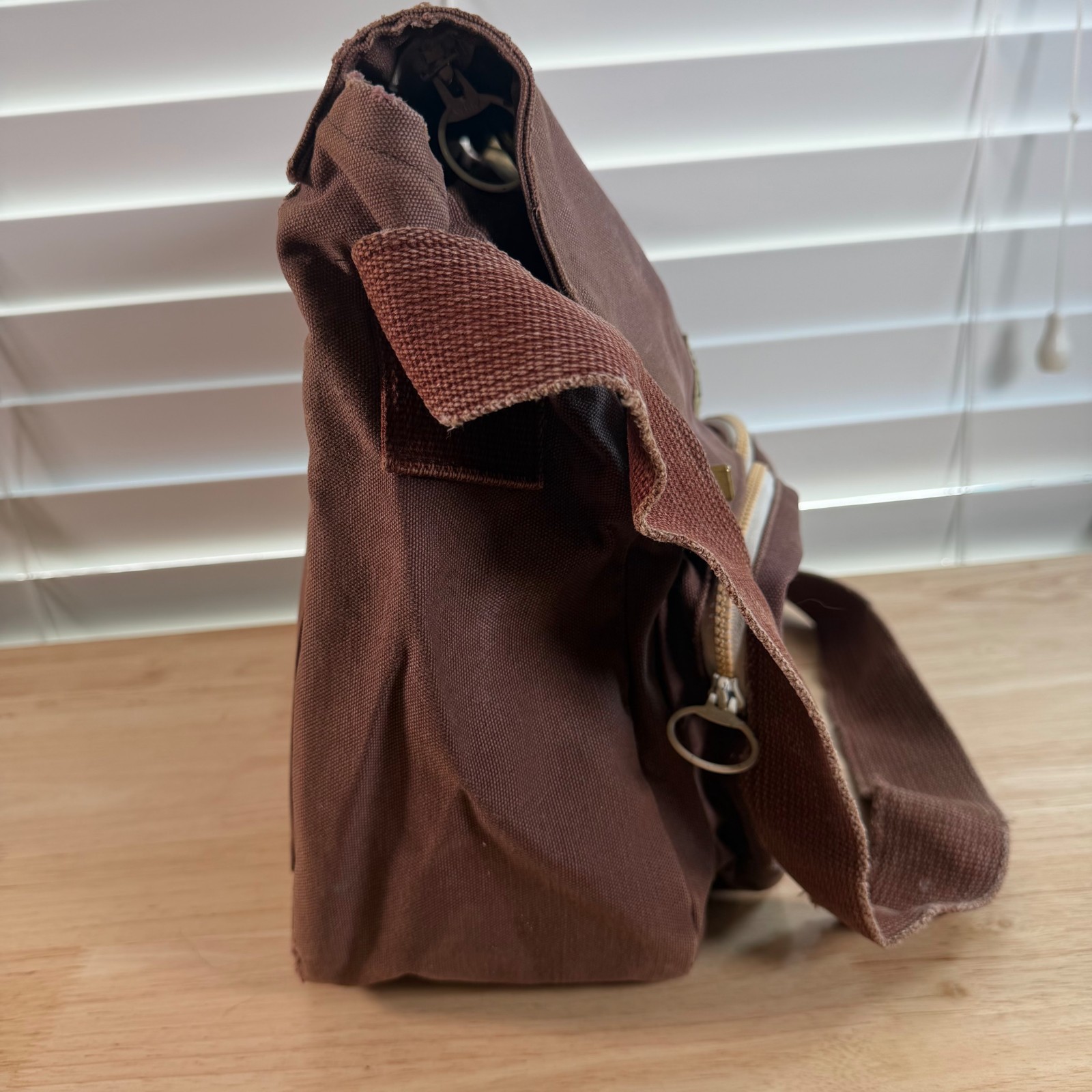 Lands’ End Square Rigger Brown Canvas Durable Classic Flap Front Messenger Bag