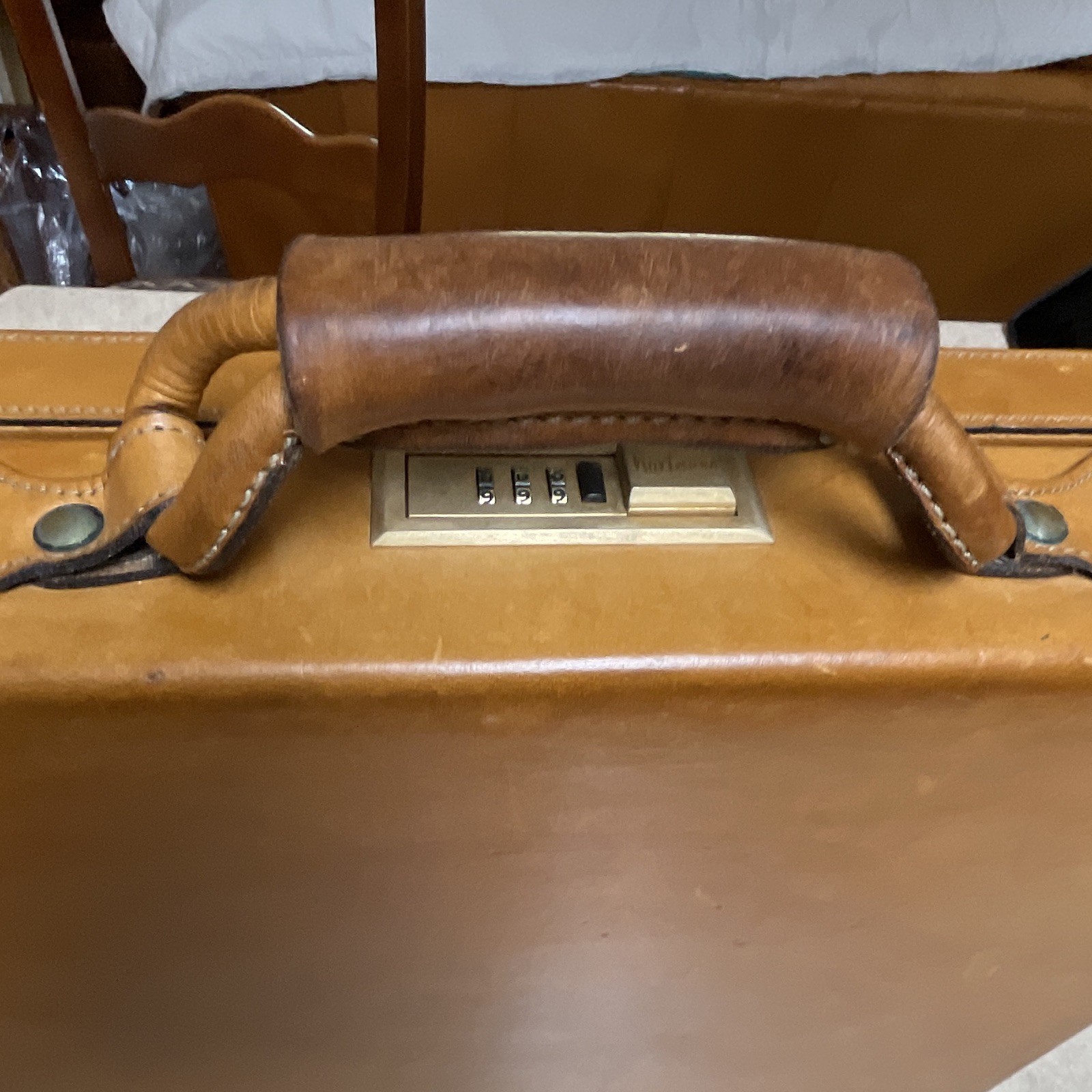 Hartmann Belting Leather Briefcase Tan Attache Case Vintage Luxury Business EUC