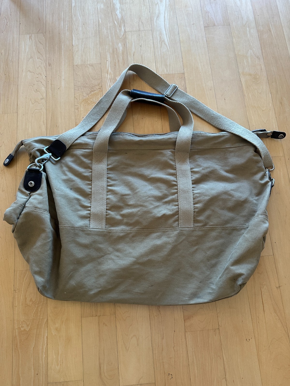 J.Crew Large Canvas and Leather Duffle. Sturdy. Very Good Condition