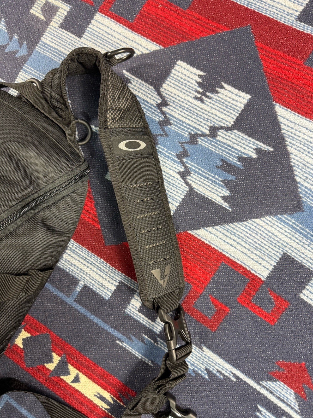 Vtg Y2K Oakley Sling Tactical Software Pilot Shoulder Messenger Bag Backpack
