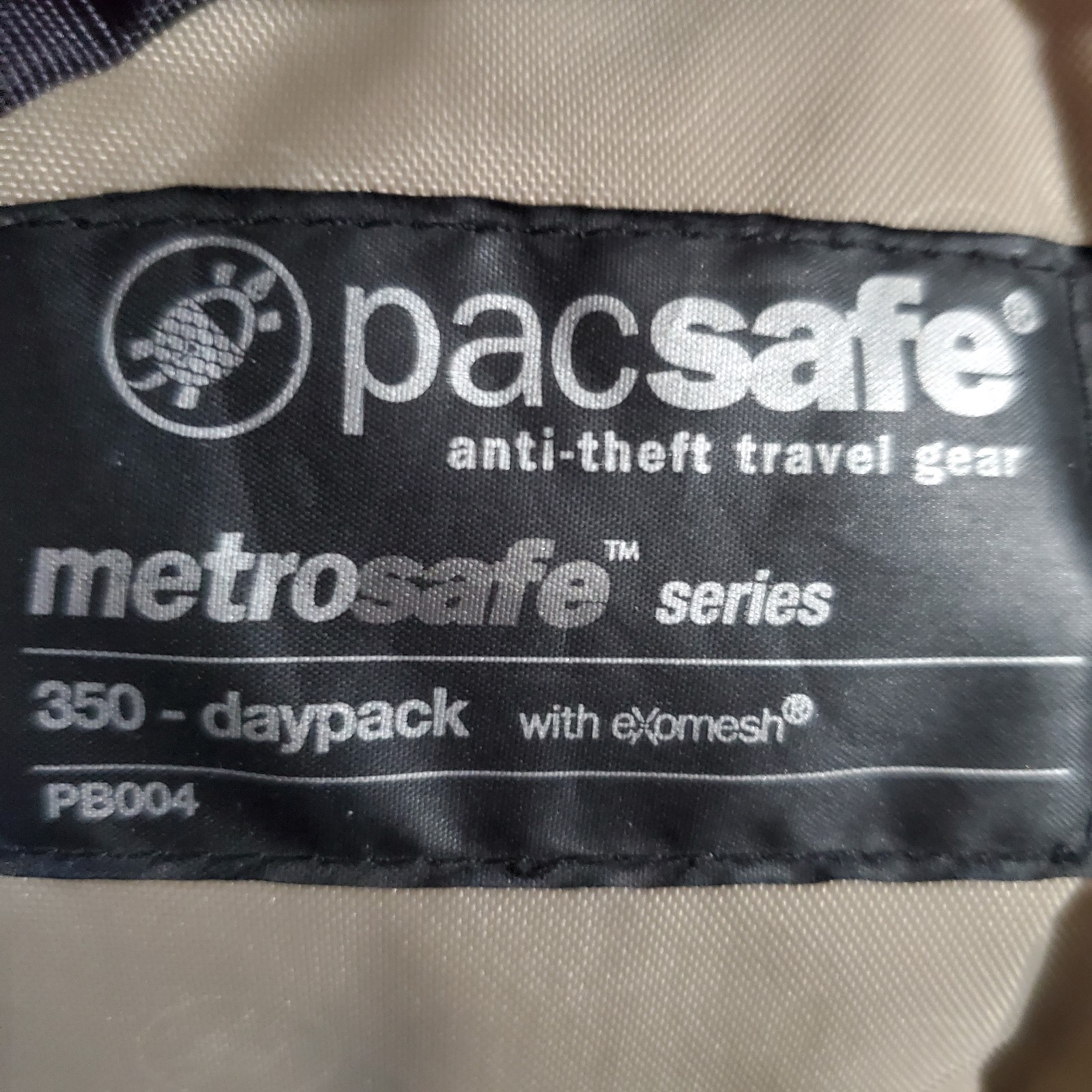 Pacsafe Backpack Black Anti Theft Metrosafe 350 Daypack Exomesh Travel PB004