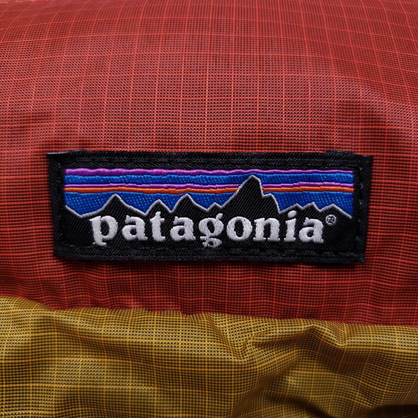 Patagonia Ultralight Black Hole Mini Hip Pack Belt Bag Patchwork Cabin Gold 1L