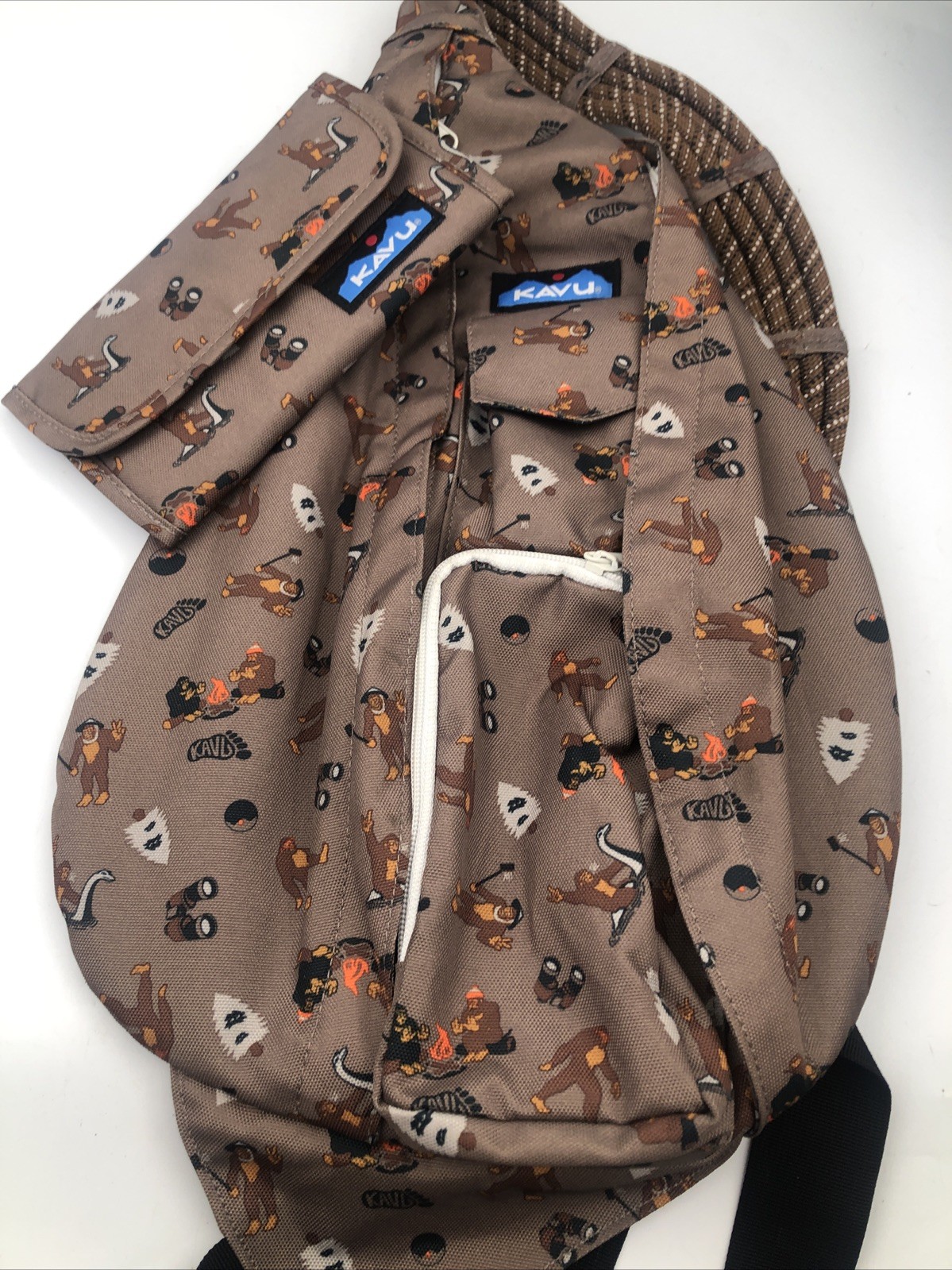 KAVU Rope Sling Bag Sasquatch Brown/Black Crossbody + Zip Wallet Pouch