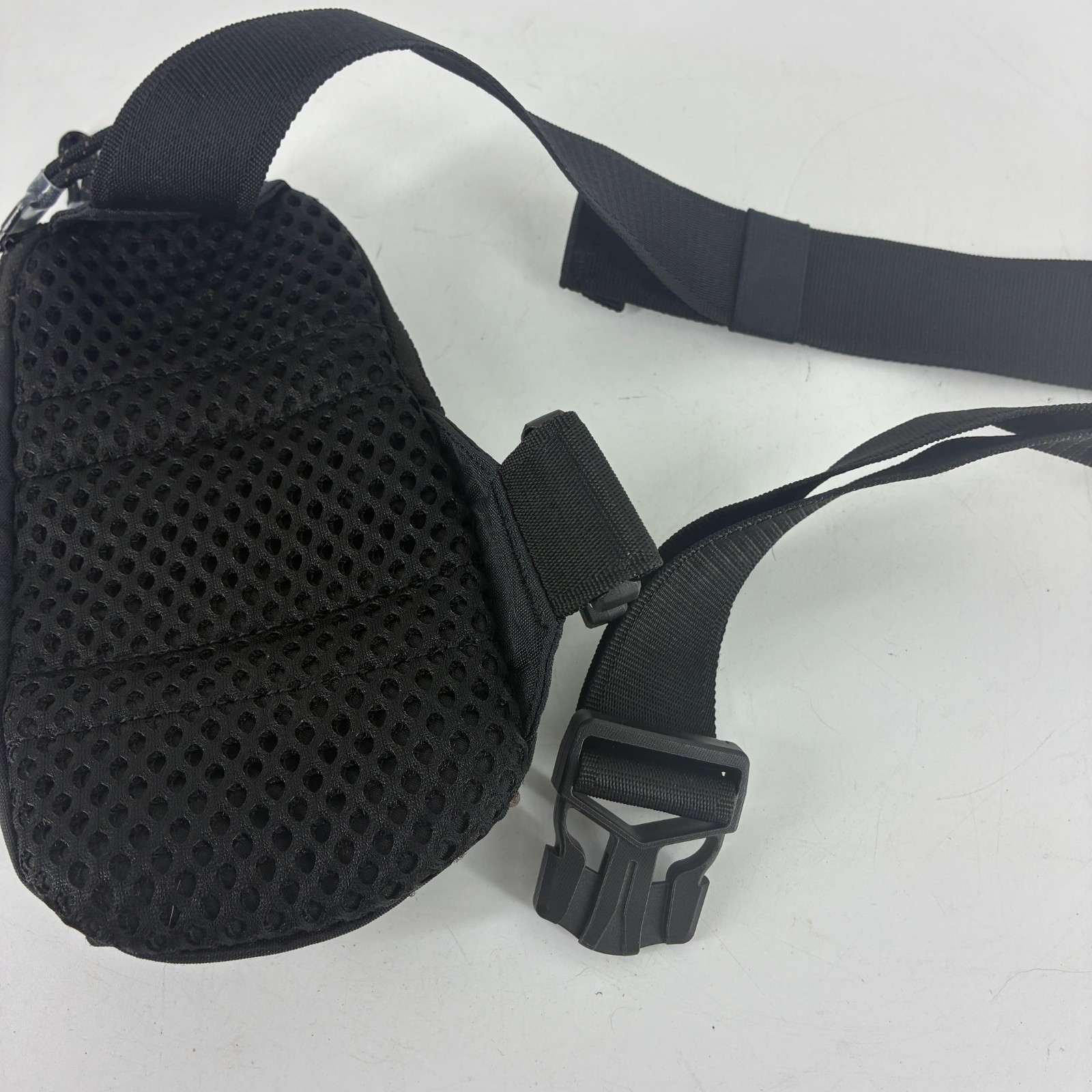 Nike Essentials 1L Cross-Body Sling Bag Black Polyester Adjustable Strap