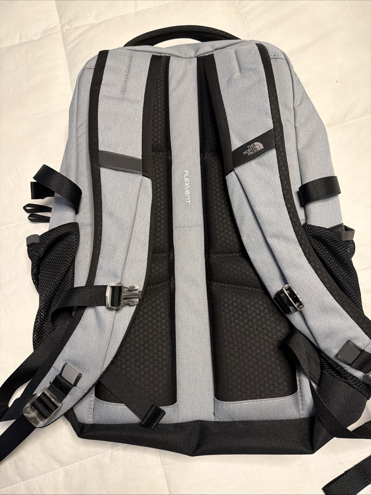 THE NORTH FACE DYNO 27L,15” LAPTOP BACKPACK DAYPACK GRAY / BLACK NFOA52S75YG-OS