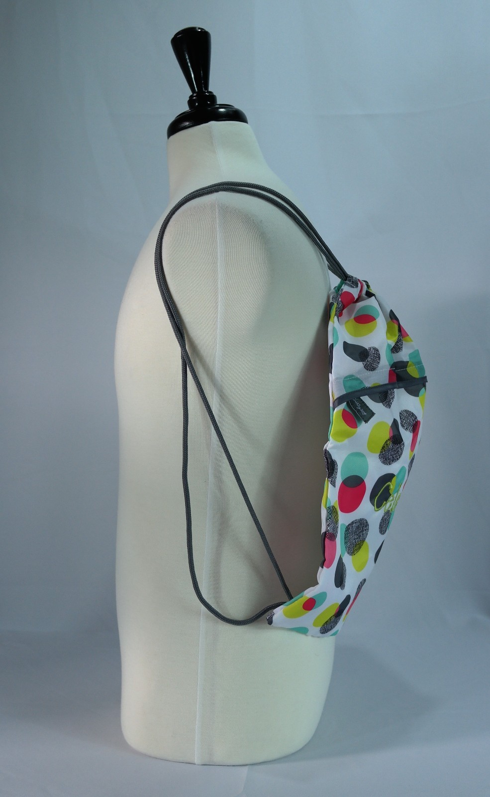 NWOT – Thirty-One Cinch Sac Backpack #3039 “Celebr8” Embroidery – Punch Bowl