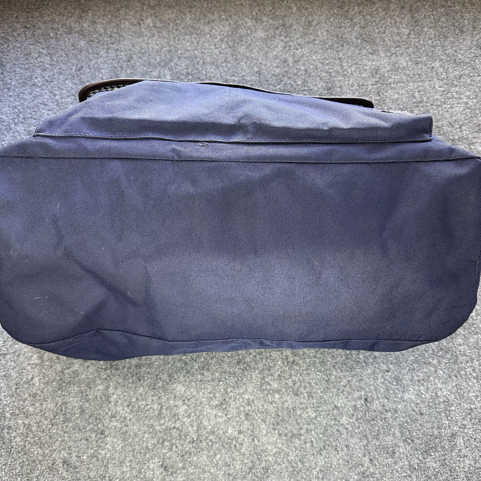 Vintage Tommy Hilfiger Medium Gym Duffle Bag 20”x12”x 7.5” Blue Leather Straps