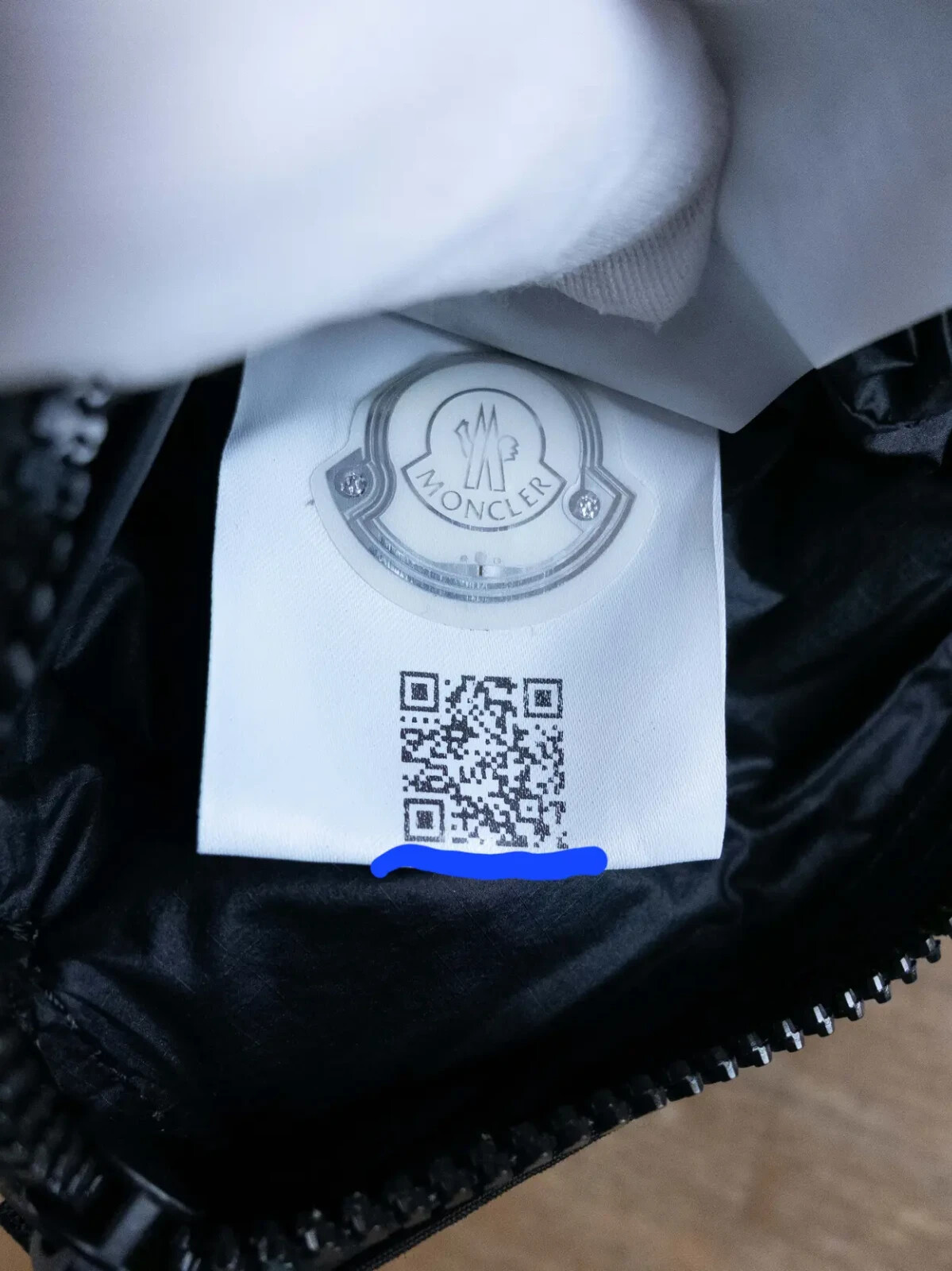 (NO CUSTOMS TAX) MONCLER Genius 5 Craig Green black nylon neck bag logo quilting