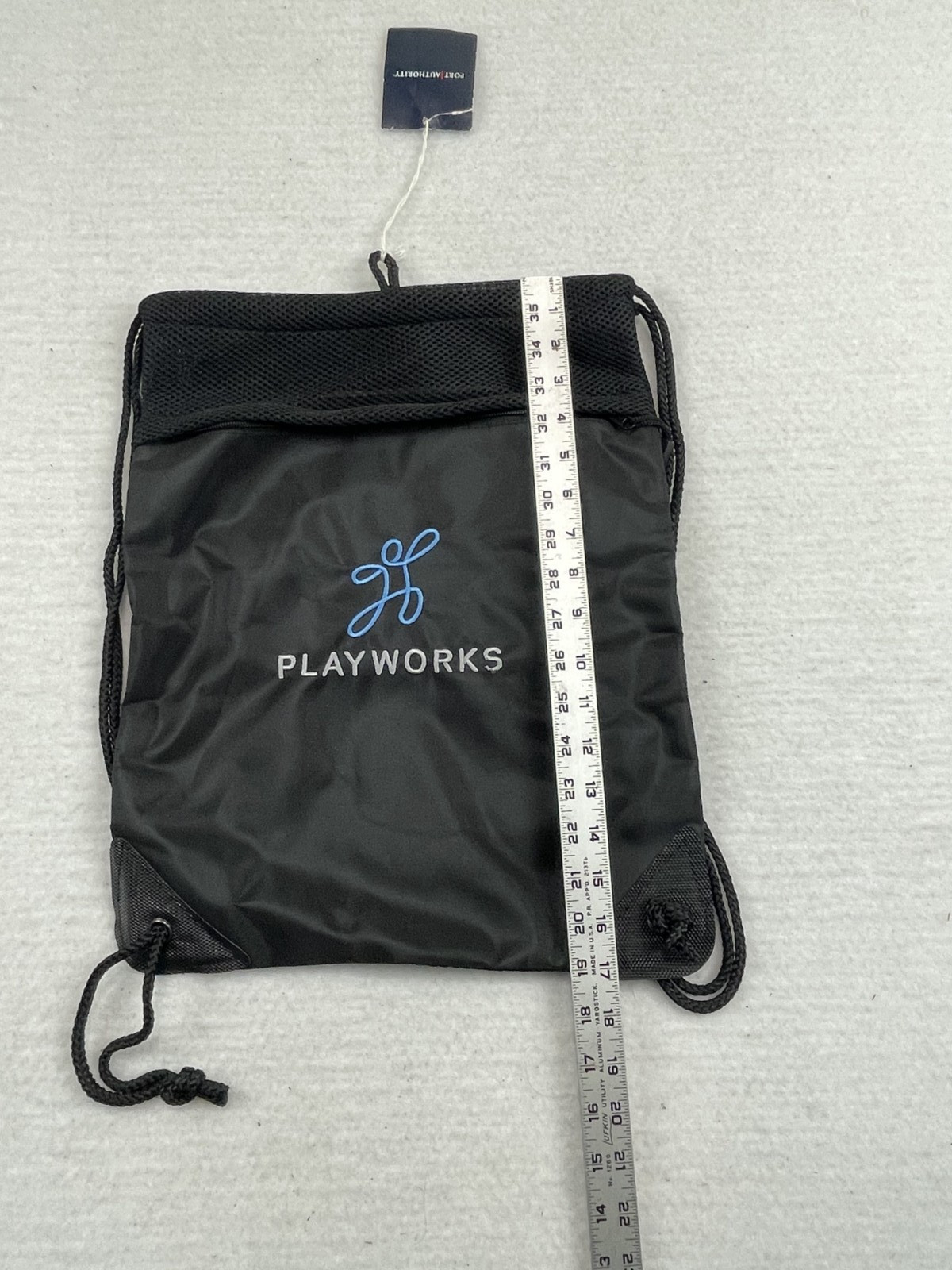 Cinch pack high end with soft mesh backing black Playworks . sku#2