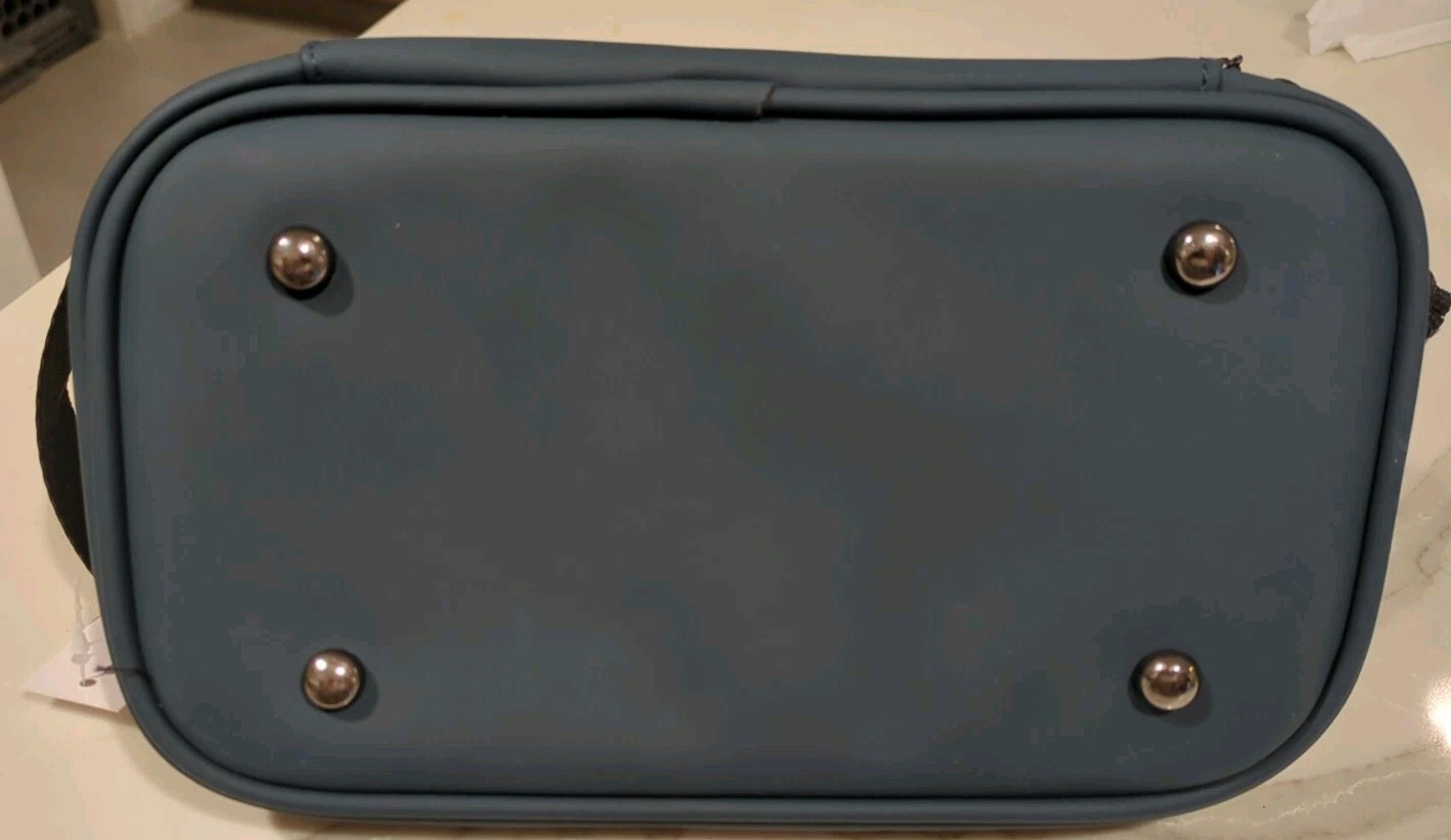 Duchamp London Rubberized Toiletry & Tech Bag w Two Zip Compartments 10x5x5″ NWT