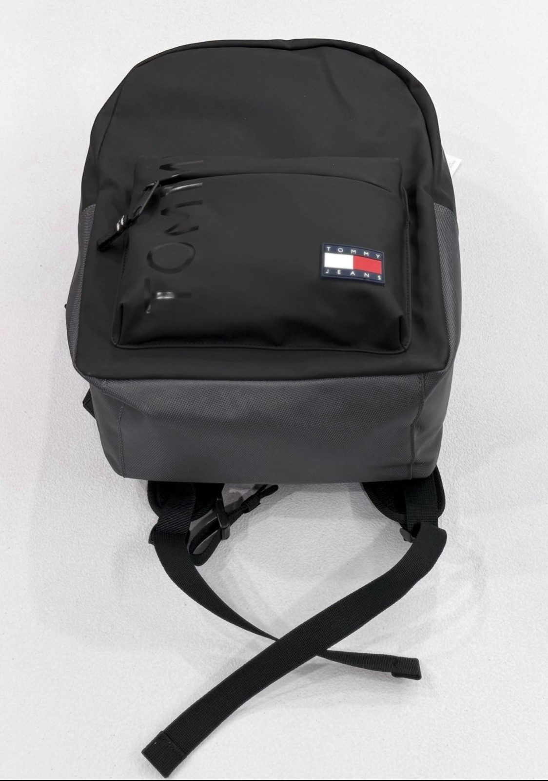 Tommy Hilfiger Men’s Daily Dome Multi-Compartment Backpack, Black/Gray, One Size