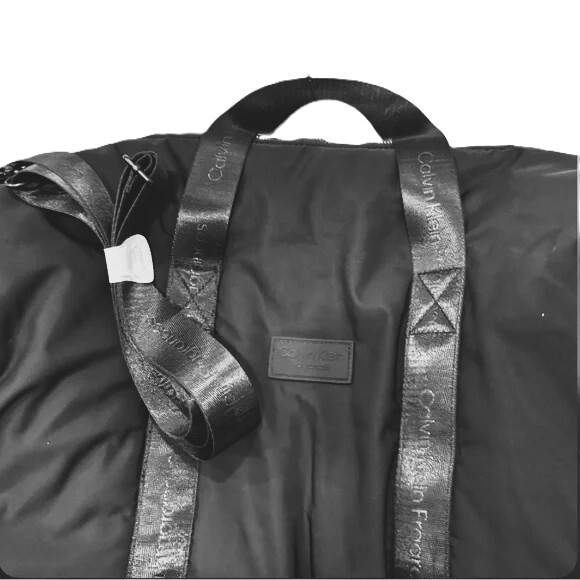 Calvin Klein Logo Unisex Soft Weekender Barrel Duffle Travel Bag Black NWT