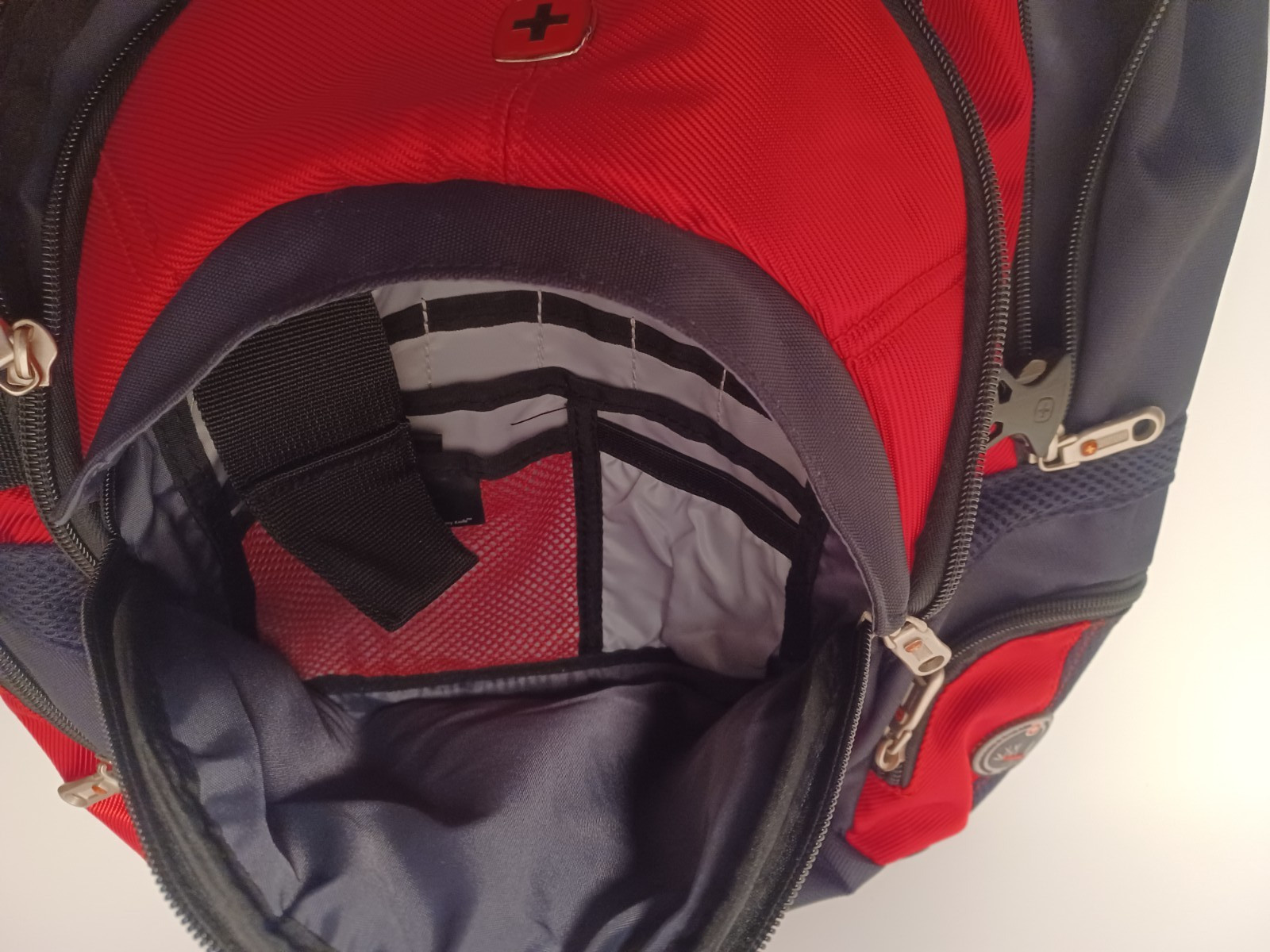 Swiss Gear Deluxe Airflow Laptop Backpack Red