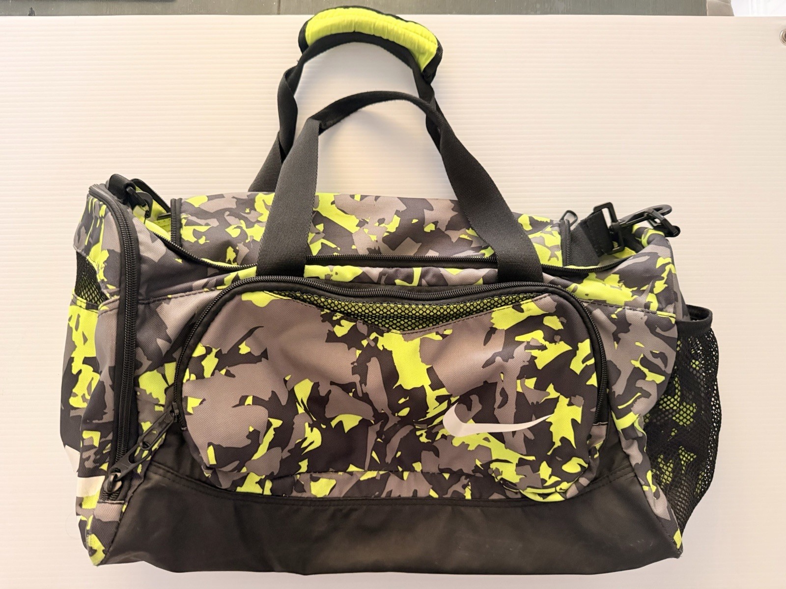 Nike Brasilia DuffelBacg Black Yellow Gray Camoflauge Camo Gym Travel FLAW