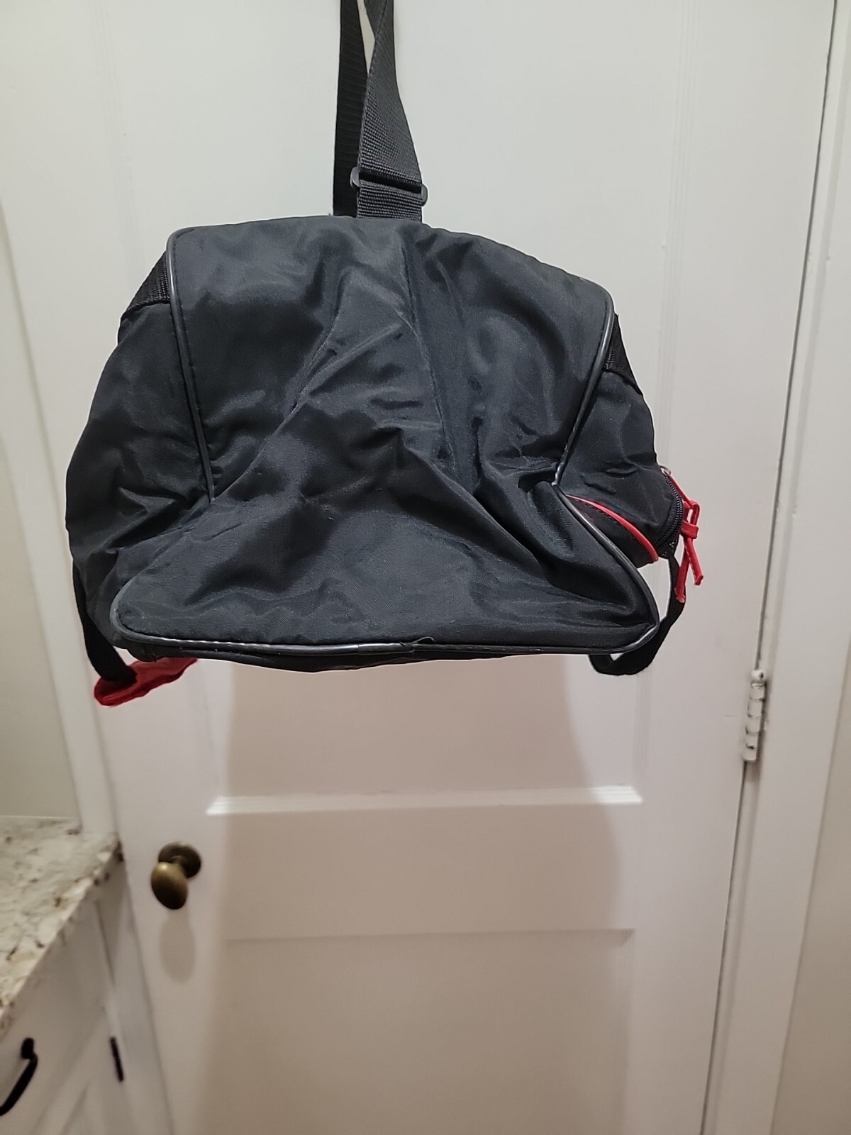 Converse All Star Duffle Gym Workout Bag Black Red. Zippered. Straps. Vintage